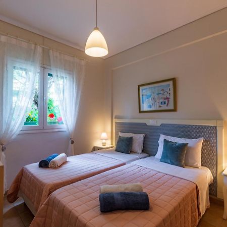 Barbati Seafront Luxury Suites Екстер'єр фото