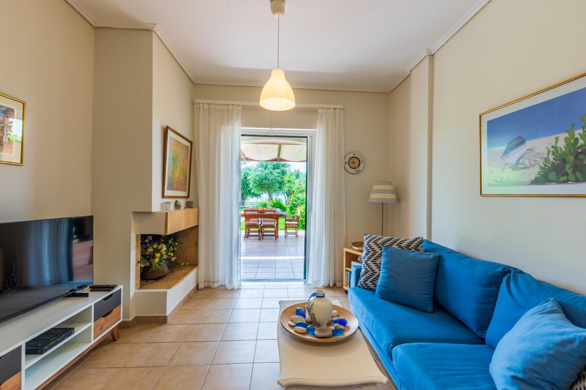 Barbati Seafront Luxury Suites Екстер'єр фото