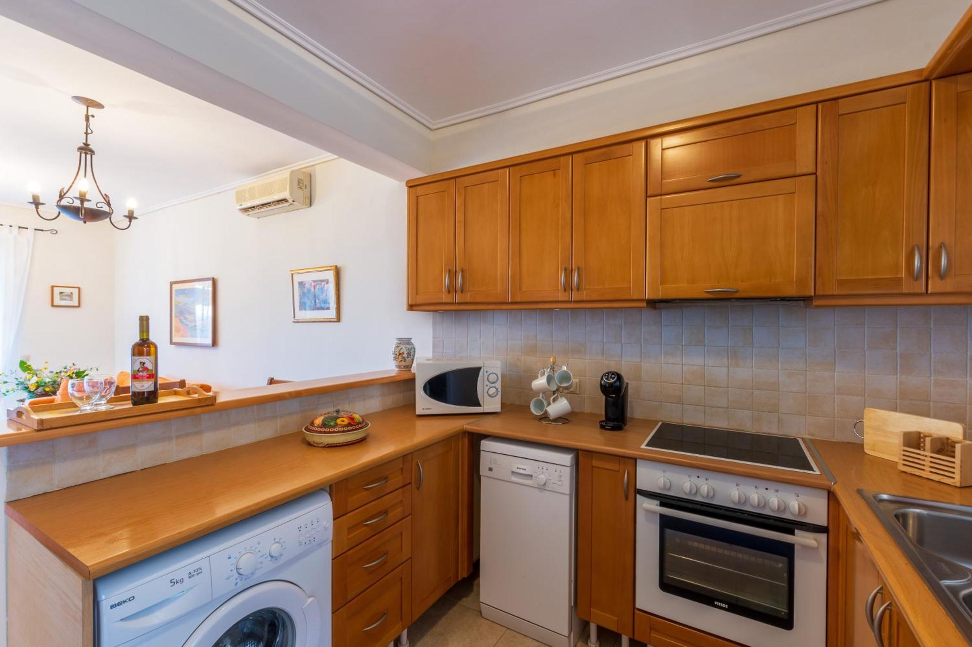 Barbati Seafront Luxury Suites Екстер'єр фото
