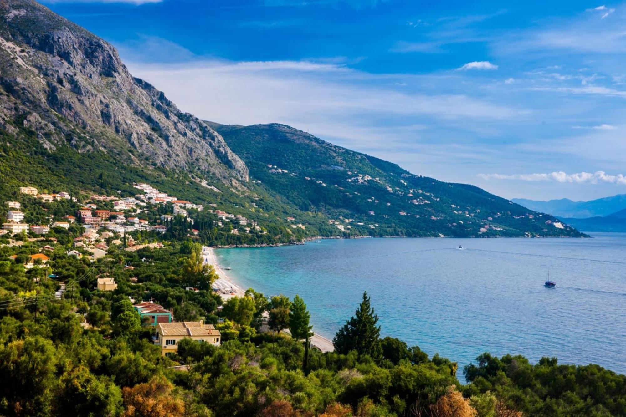 Barbati Seafront Luxury Suites Екстер'єр фото
